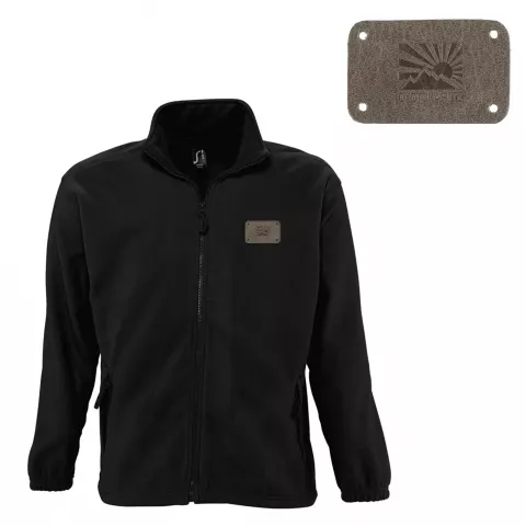 Тиснение: Куртка мужская North 300 — пример нанесения логотипа