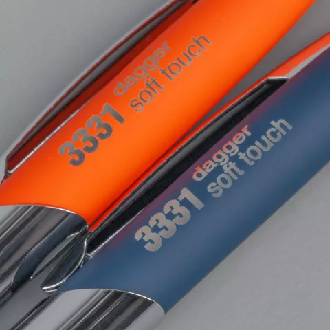 Лазерная гравировка: Ручка шариковая Dagger Soft Touch — пример нанесения логотипа