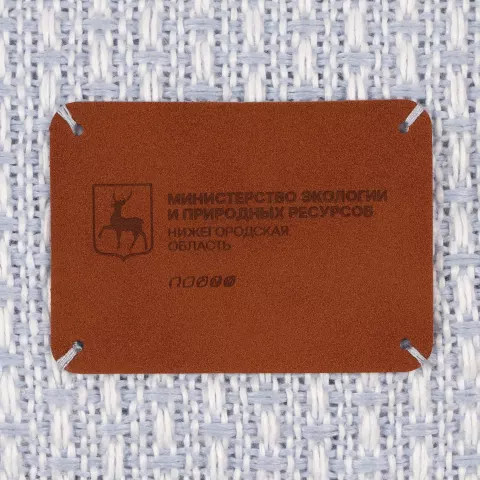 Лазерная гравировка: Лейбл Eta Nubuck — пример нанесения логотипа