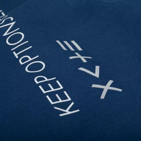 Шелкография: Свитшот унисекс Kosmos 2.0 — пример нанесения логотипа