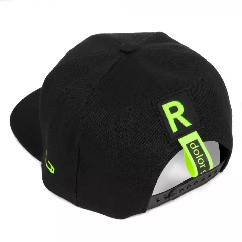 Шелкография: Бейсболка Snapback с прямым козырьком — пример нанесения логотипа