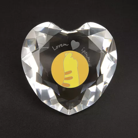УФ-печать: Стела Heart — пример нанесения логотипа