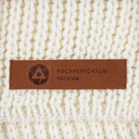 Тиснение: Лейбл Listra Nubuck — пример нанесения логотипа