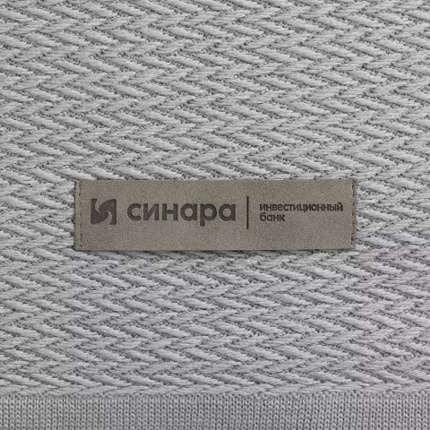 Тиснение: Лейбл Listra Nubuck — пример нанесения логотипа