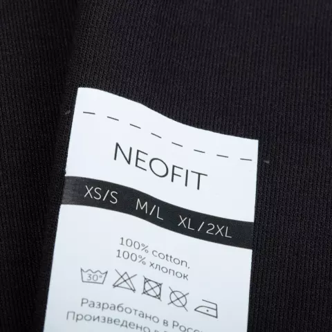 DTF-печать: Футболка оверсайз унисекс с капюшоном Neofit — пример нанесения логотипа