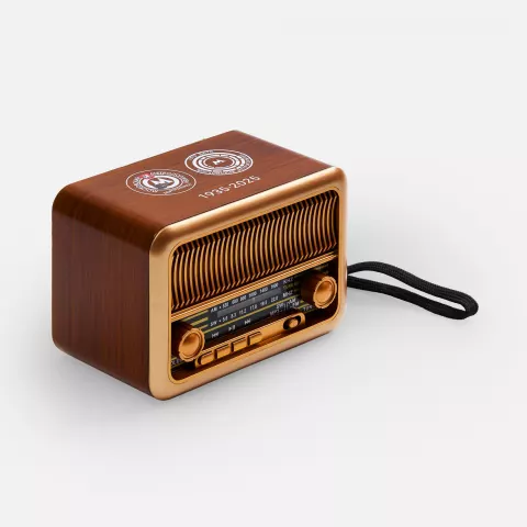 УФ-печать: Bluetooth-колонка с радио Beatnik — пример нанесения логотипа