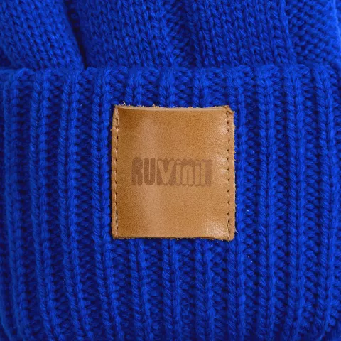 Тиснение: Варежки Knit Beat — пример нанесения логотипа