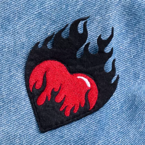 Вышивка: Заготовка из фетра Felt S — пример нанесения логотипа