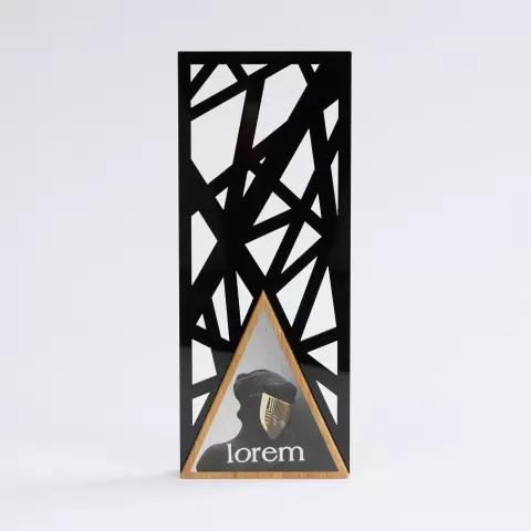 УФ-печать: Стела Dreamclast — пример нанесения логотипа