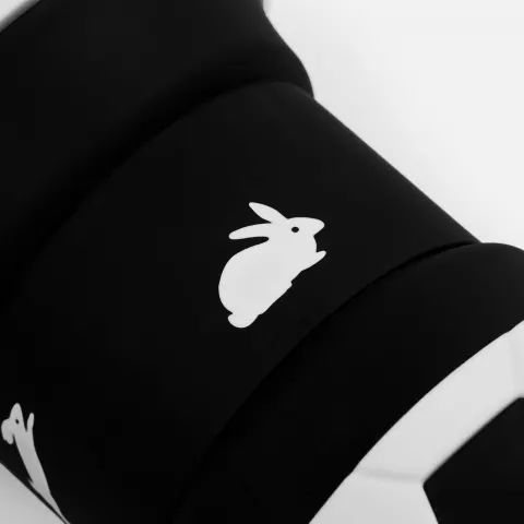 Тампопечать: Складная бутылка для воды Football Flex — пример нанесения логотипа