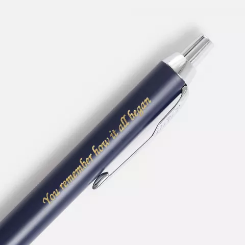 Лазерная гравировка: Ручка шариковая Parker IM Core Matte Blue CT — пример нанесения логотипа