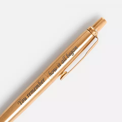Лазерная гравировка: Ручка шариковая Parker Jotter Gold GT — пример нанесения логотипа